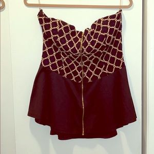 Cute black and gold top